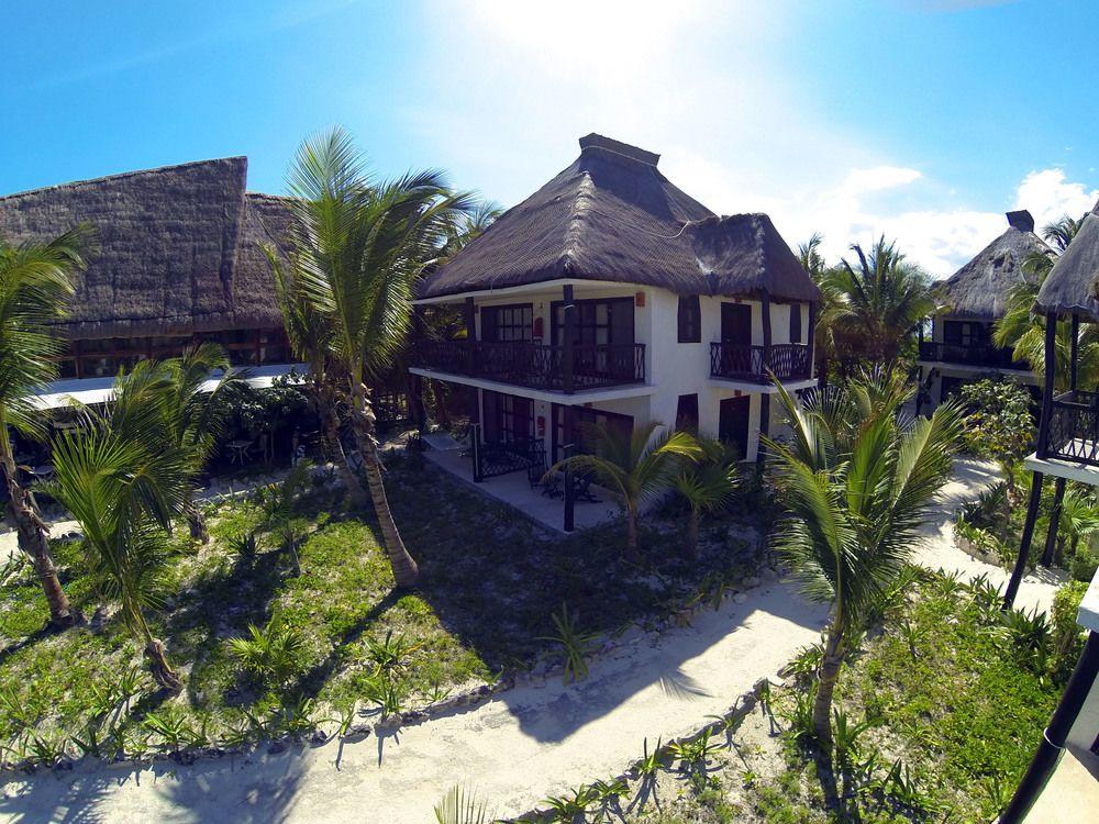 Hotel Cabana Los Lirios Tulum Exterior photo