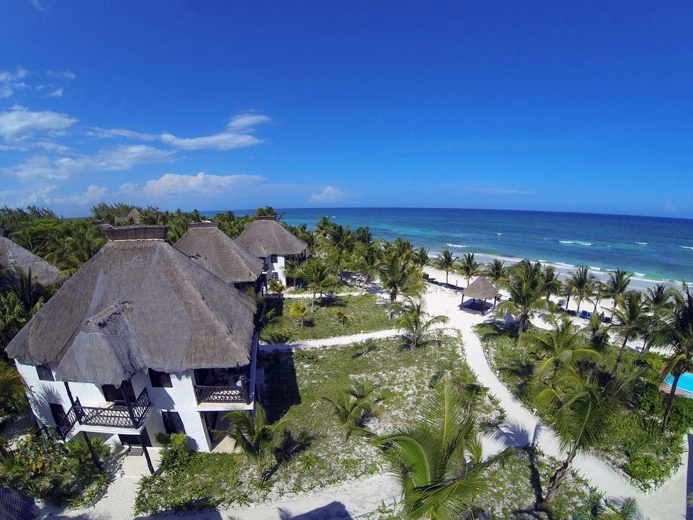 Hotel Cabana Los Lirios Tulum Exterior photo