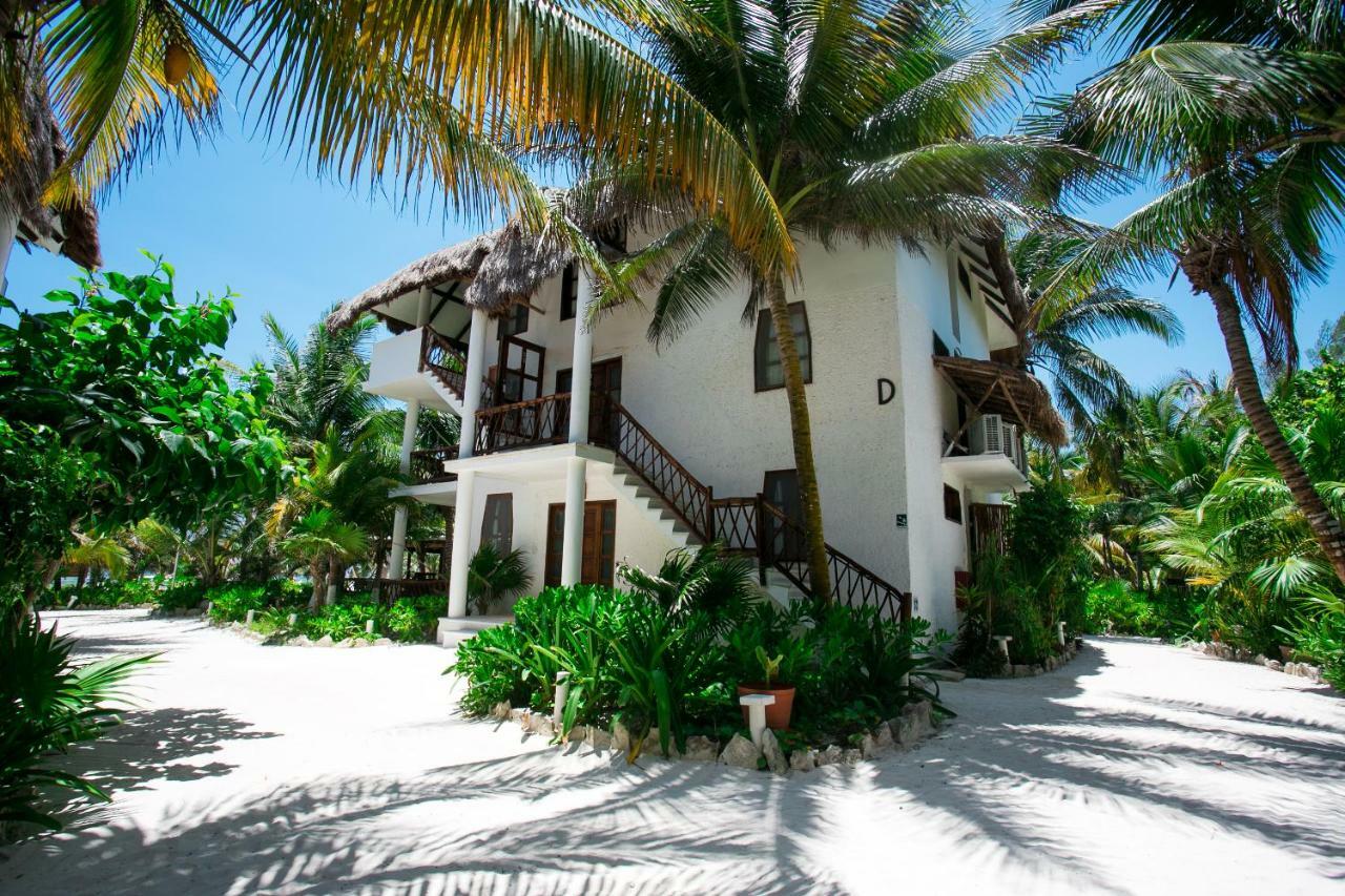 Hotel Cabana Los Lirios Tulum Exterior photo